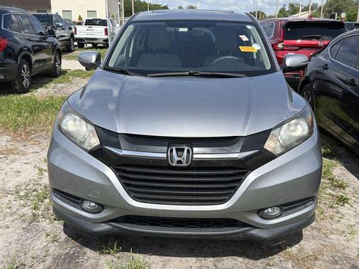 Lunar Silver Metallic 2018 Honda HR-V EX