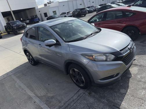 Lunar Silver Metallic 2018 Honda HR-V EX