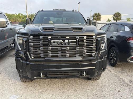 Onyx Black 2025 GMC Sierra 2500 Denali Ultimate