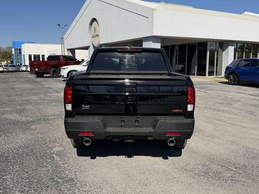 Crystal Black Pearl 2026 Honda Ridgeline TrailSport+