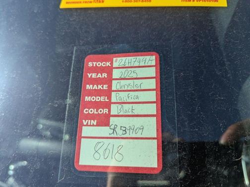 2025 Chrysler Pacifica Hybrid Select