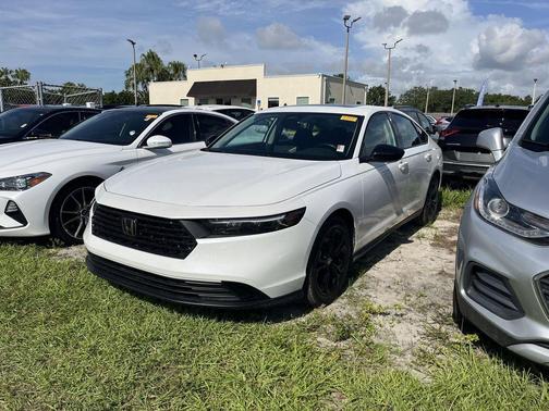 2025 Honda Accord SE