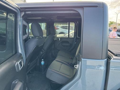 Anvil Clearcoat 2024 Jeep Gladiator Rubicon