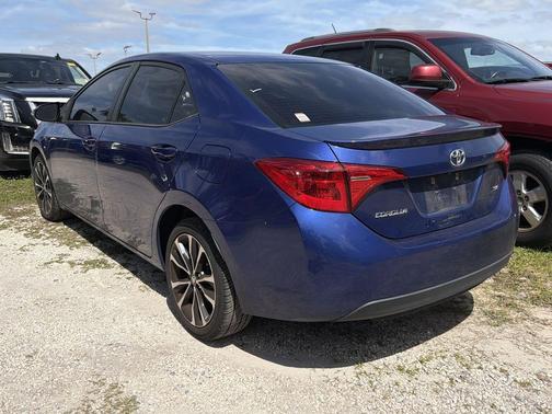 Blue 2018 Toyota Corolla SE