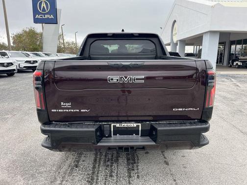 2025 GMC Sierra EV Denali