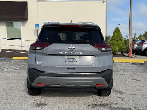 Boulder Gray 2021 Nissan Rogue SL