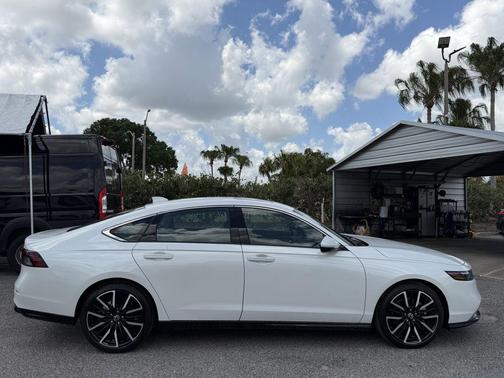 Platinum White Pearl 2025 Honda Accord Hybrid Touring