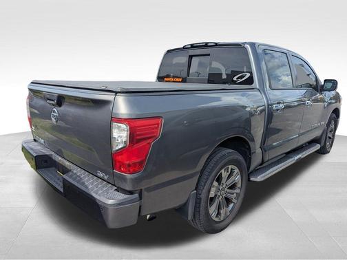2019 Nissan Titan SV