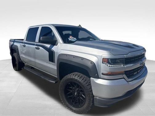2018 Chevrolet Silverado 1500 Custom