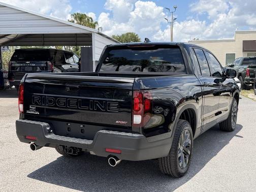 Crystal Black Pearl 2025 Honda Ridgeline Sport
