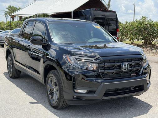 Crystal Black Pearl 2025 Honda Ridgeline Sport