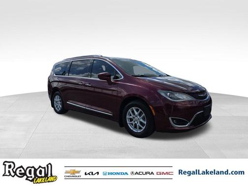 2020 Chrysler Pacifica Touring-L