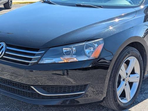 2014 Volkswagen Passat 1.8T SE