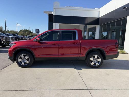 Radiant Red Metallic II 2026 Honda Ridgeline RTL