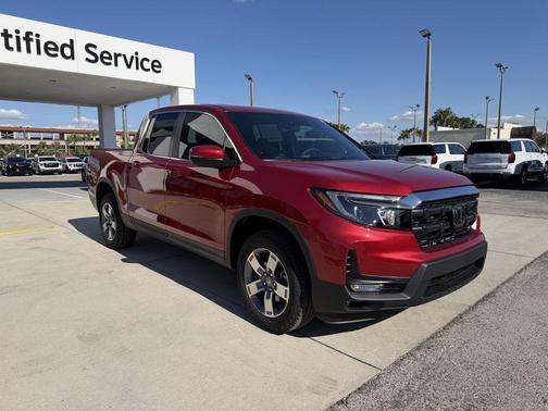 Radiant Red Metallic II 2026 Honda Ridgeline RTL