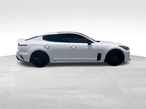 2022 Kia Stinger GT2