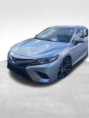 2018 Toyota Camry Hybrid Hybrid SE