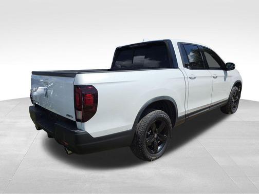 2022 Honda Ridgeline Black Edition