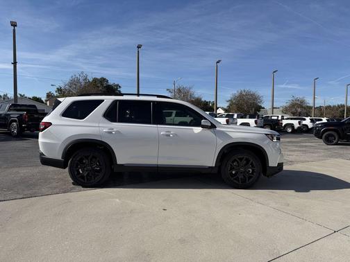 2025 Honda Pilot Touring+