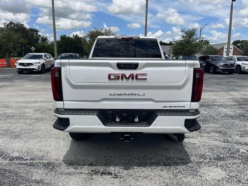 2025 GMC Sierra 2500 Denali