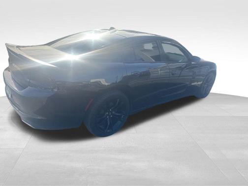 2018 Dodge Charger SXT Plus