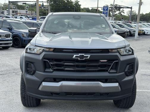 Sterling Gray Metallic 2026 Chevrolet Colorado Trail Boss