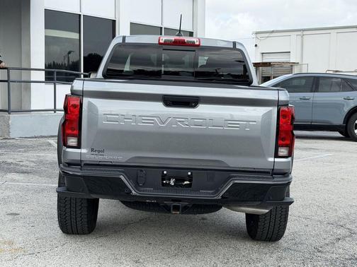Sterling Gray Metallic 2026 Chevrolet Colorado Trail Boss