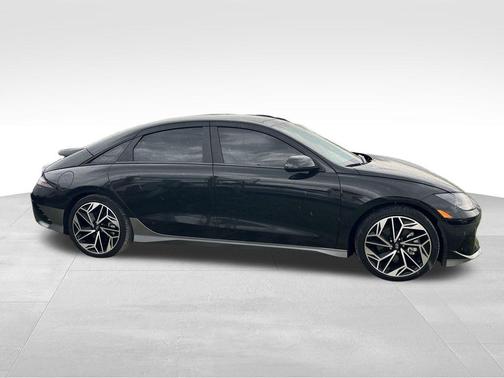 2023 Hyundai IONIQ 6 SEL