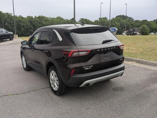 Cinnabar Red Metallic Premium Colorant 2023 Ford Escape Active