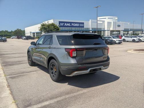 Carbonized Gray Metallic 2026 Ford Explorer Tremor