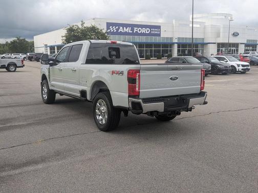 Avalanche 2026 Ford F-250 Lariat