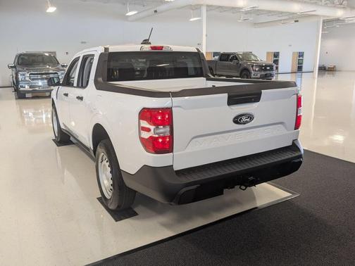 Oxford White 2026 Ford Maverick XL