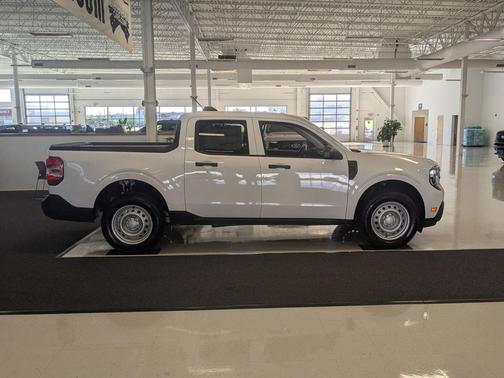 Oxford White 2026 Ford Maverick XL