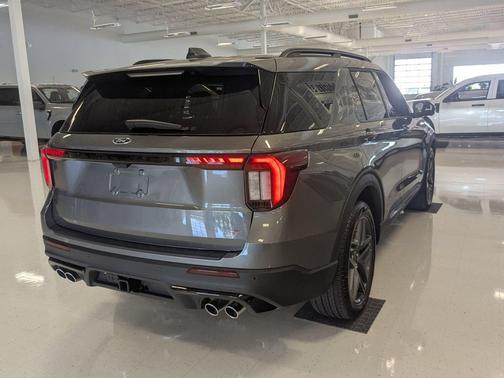Carbonized Gray Metallic 2026 Ford Explorer ST