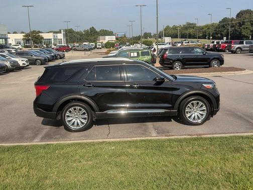 Agate Black Metallic 2022 Ford Explorer Limited