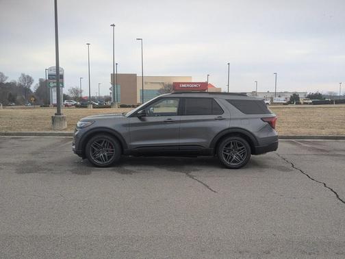 Carbonized Gray Metallic 2026 Ford Explorer ST