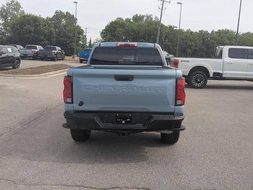 Snowdrift Metallic 2026 Chevrolet Colorado Z71