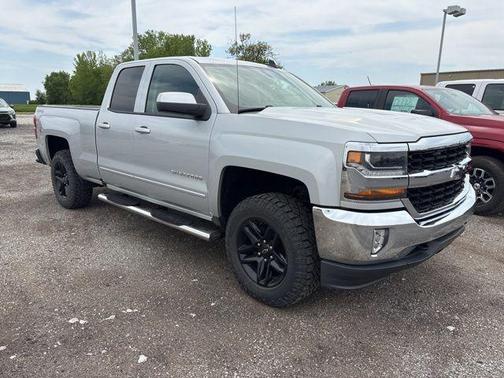 Silver Ice Metallic 2017 Chevrolet Silverado 1500 LT