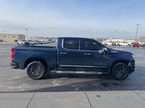 2022 Chevrolet Silverado 1500 High Country