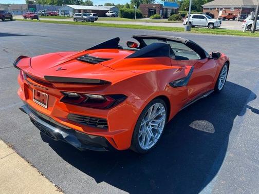Sebring Orange Tintcoat 2025 Chevrolet Corvette ZR1