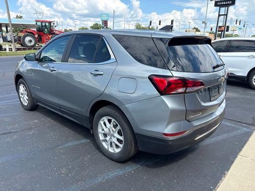 Sterling Gray Metallic 2024 Chevrolet Equinox LT