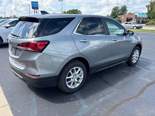 Sterling Gray Metallic 2024 Chevrolet Equinox LT