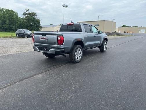 2025 GMC Canyon AT4