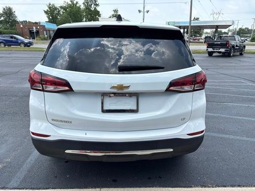Summit White 2024 Chevrolet Equinox LT