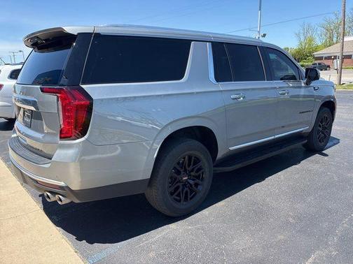 Sterling 2023 GMC Yukon XL Denali