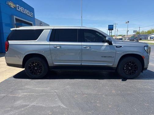 Sterling 2023 GMC Yukon XL Denali