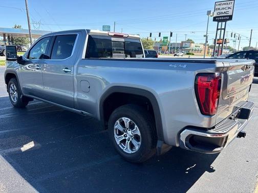 Sterling Metallic 2025 GMC Sierra 1500 SLT
