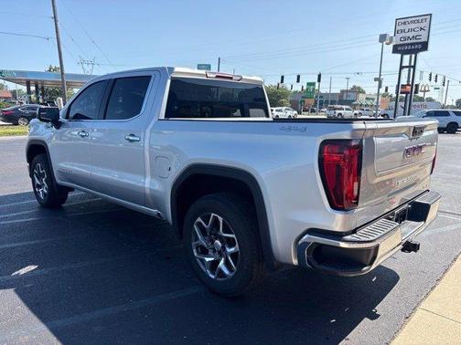 Quicksilver Metallic 2022 GMC Sierra 1500 SLT