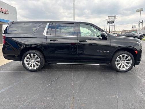 Black 2021 Chevrolet Suburban LT