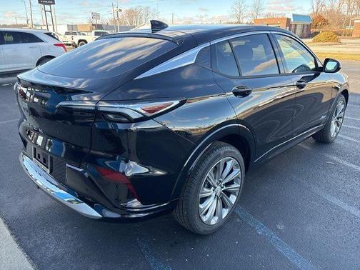 Ebony Twilight Metallic 2026 Buick Envista Avenir